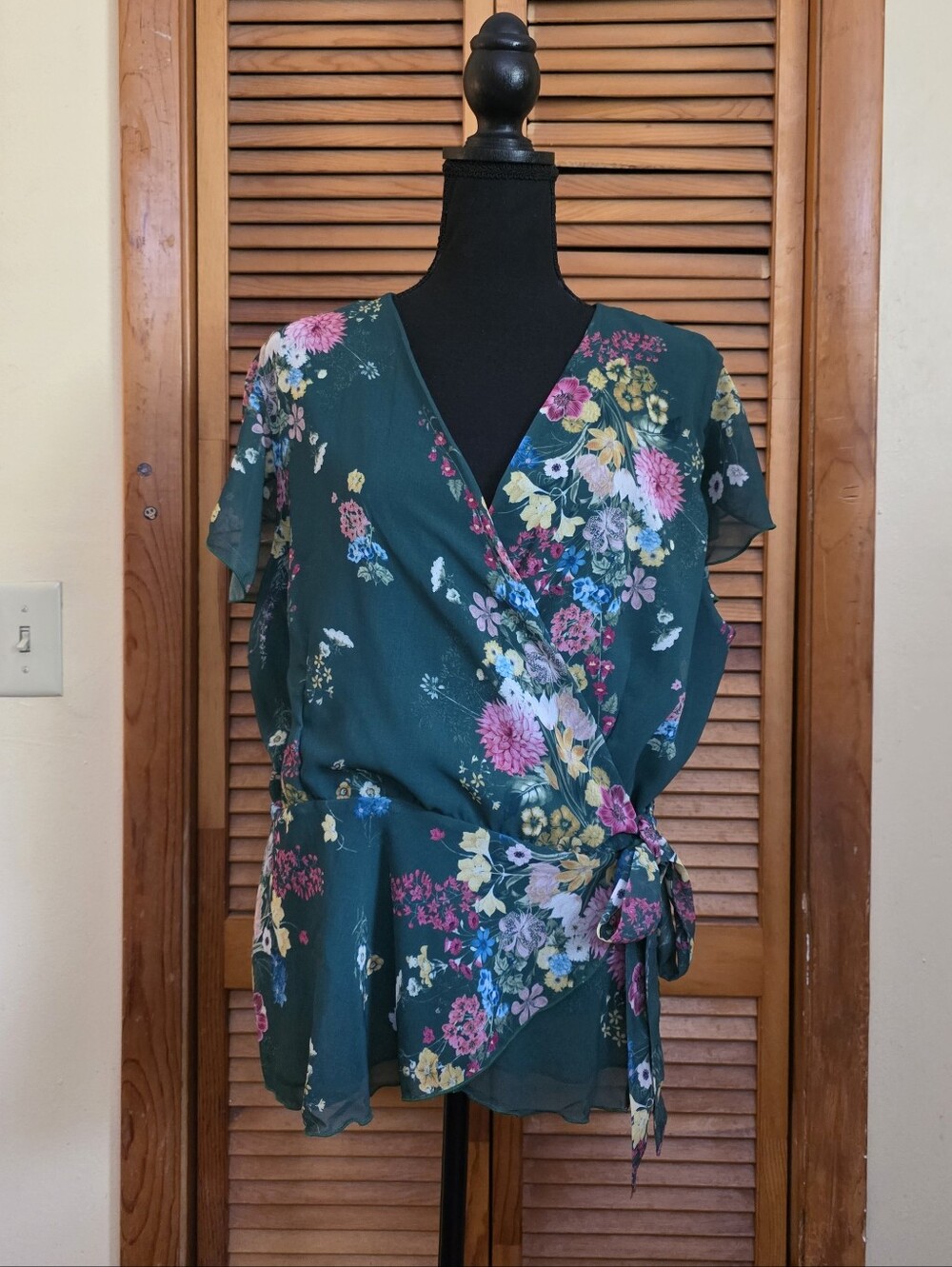 NWT Sweet Pea by Stacy Frati Sheer Floral Mesh Tie Wrap Blouse Size XL